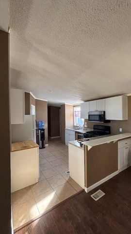 3028 S Don Luciano Road SW, Albuquerque, NM 87121