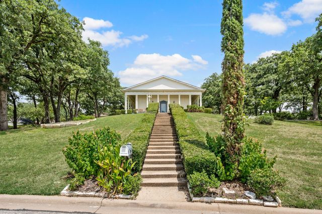 1200 Circle Lane, Bedford, TX 76022