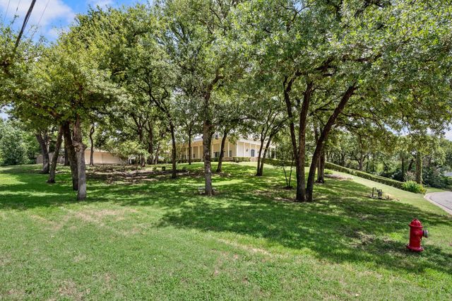 1200 Circle Lane, Bedford, TX 76022