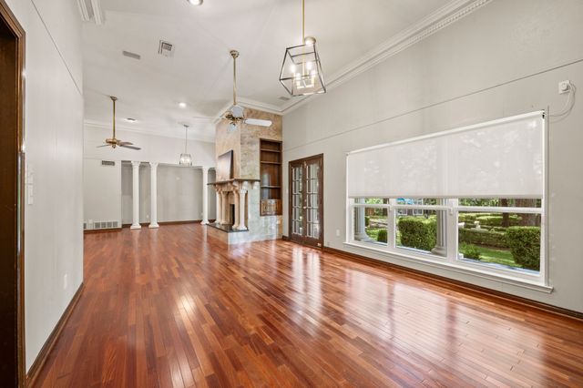 1200 Circle Lane, Bedford, TX 76022