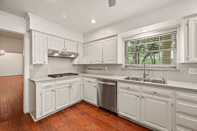 1200 Circle Lane, Bedford, TX 76022