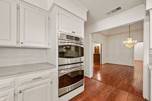 1200 Circle Lane, Bedford, TX 76022