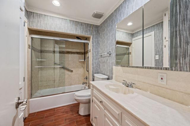 1200 Circle Lane, Bedford, TX 76022