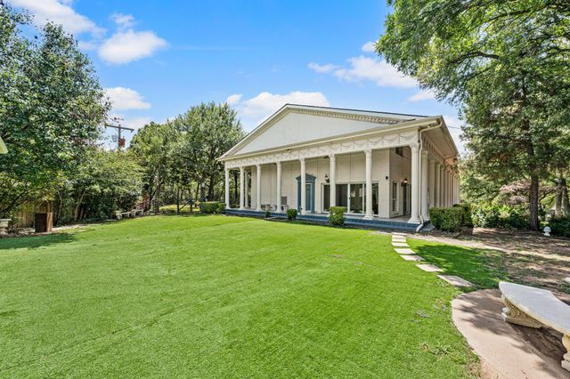 1200 Circle Lane, Bedford, TX 76022