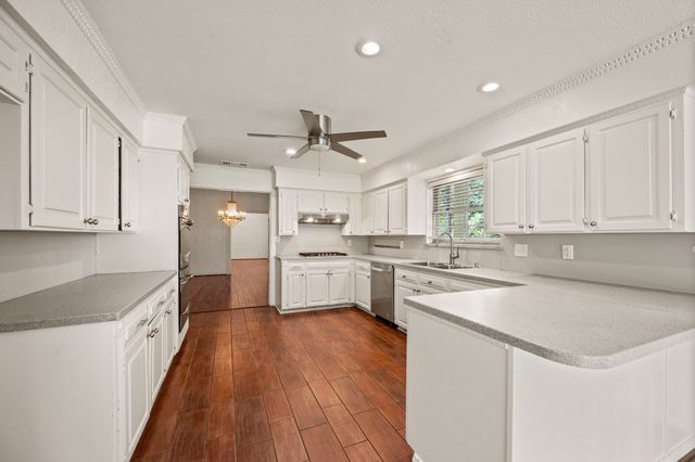 1200 Circle Lane, Bedford, TX 76022