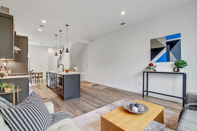 2804 S 1st ST 1108, Austin, TX 78704