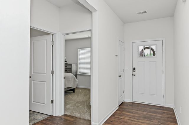 1924 Hunters Run Circle, Woodruff, SC 29388