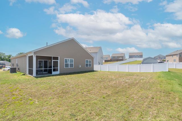 1924 Hunters Run Circle, Woodruff, SC 29388