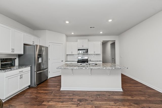 1924 Hunters Run Circle, Woodruff, SC 29388