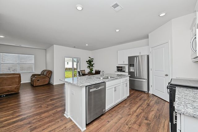 1924 Hunters Run Circle, Woodruff, SC 29388