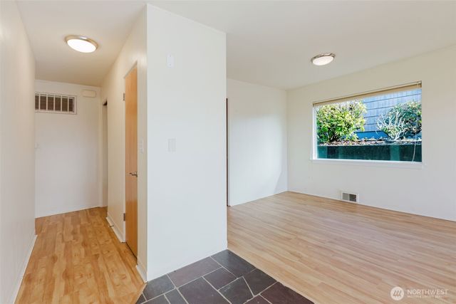 2110 E 17th Street, Bremerton, WA 98310