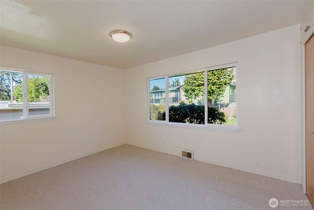 2110 E 17th Street, Bremerton, WA 98310