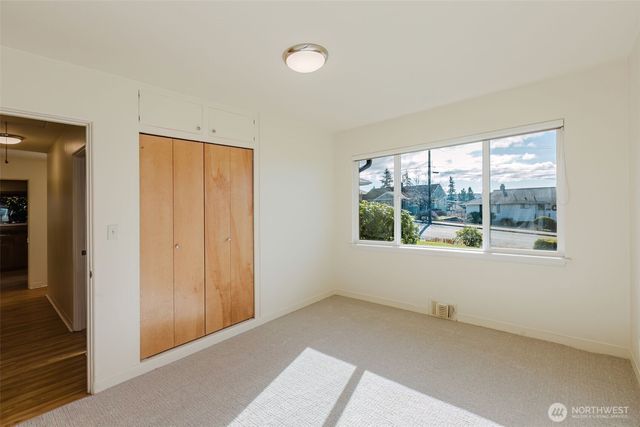 2110 E 17th Street, Bremerton, WA 98310