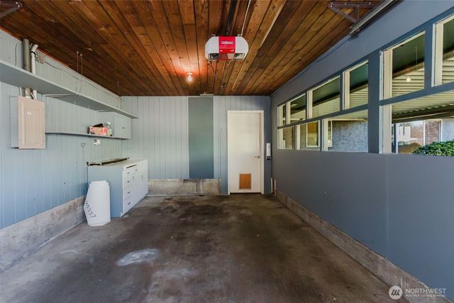 2110 E 17th Street, Bremerton, WA 98310