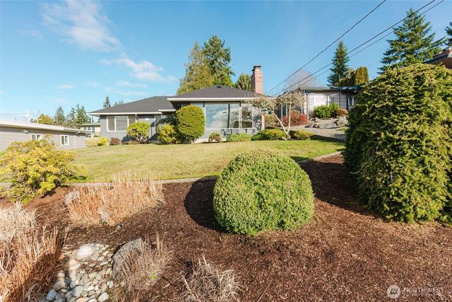 2110 E 17th Street, Bremerton, WA 98310