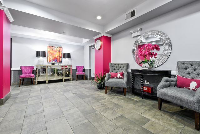 5100 W 96th Street 240, Oak Lawn, IL 60453