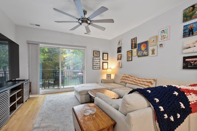 5100 W 96th Street 240, Oak Lawn, IL 60453