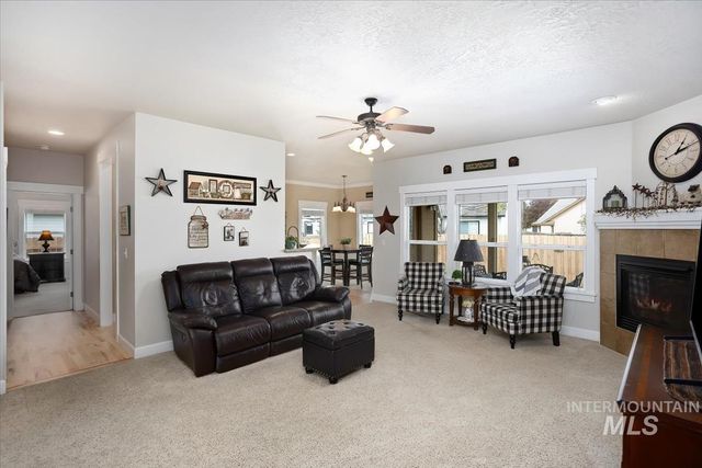 2298 E Mcpherson St, Meridian, ID 83642