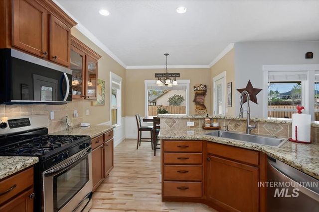 2298 E Mcpherson St, Meridian, ID 83642