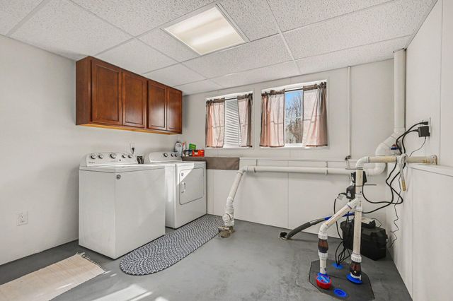 29 Beymoure Street, Kalamazoo, MI 49009