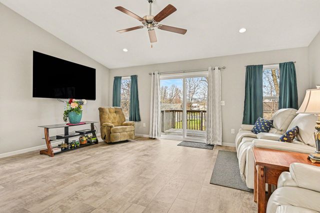 29 Beymoure Street, Kalamazoo, MI 49009