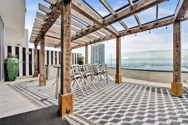 1300 S Miami Ave 2508, Miami, FL 33130