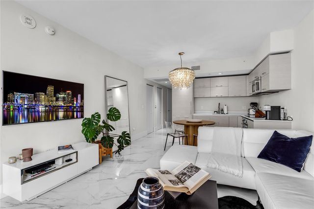 1300 S Miami Ave 2508, Miami, FL 33130