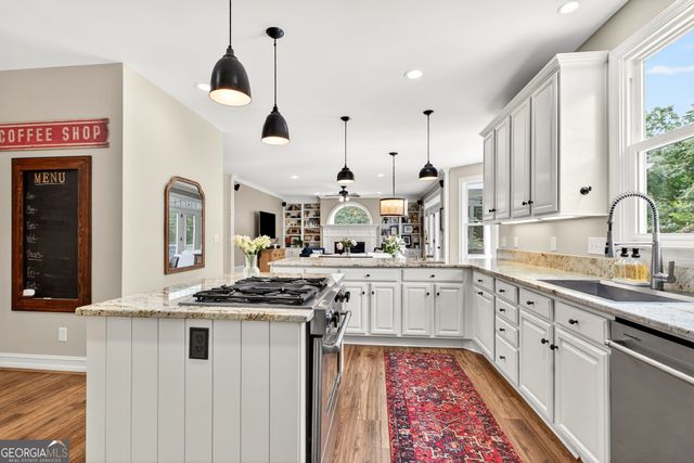 1407 Pennfair Drive, Peachtree City, GA 30269