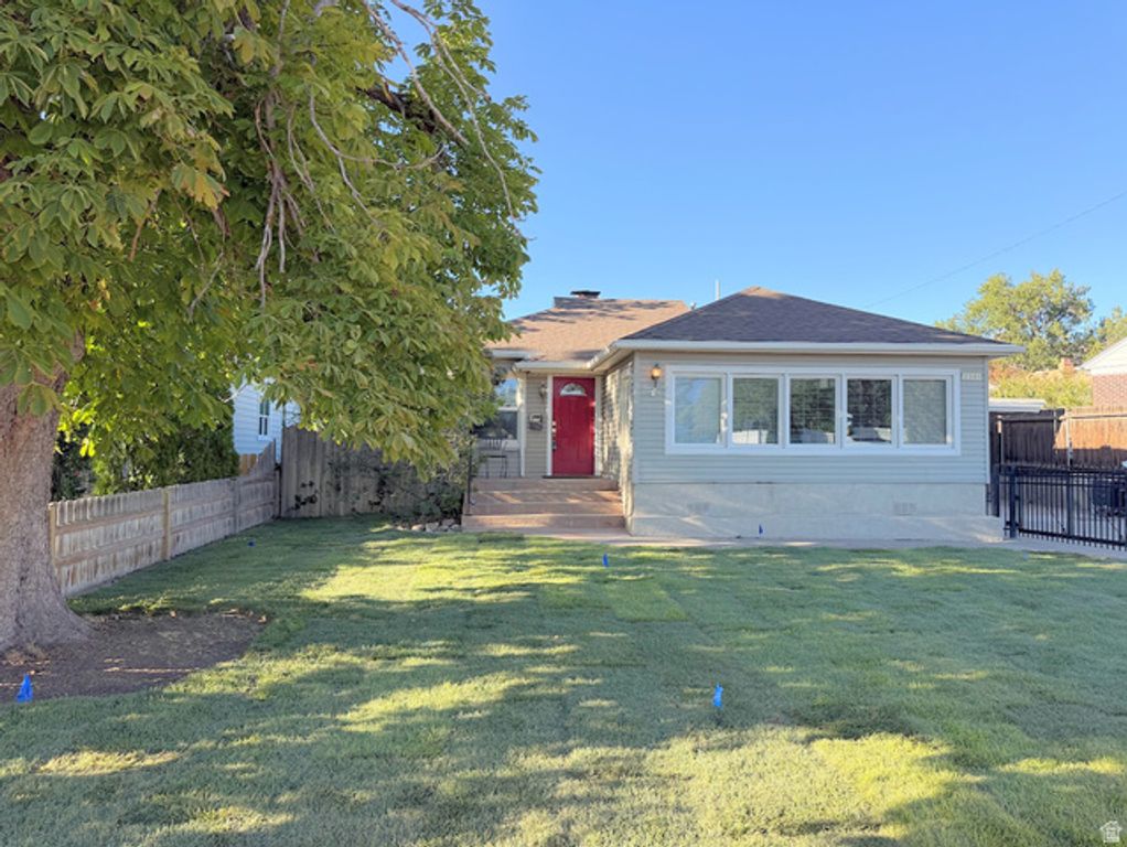 2381 E LAKEVIEW DR, Millcreek, UT 84109 — exterior