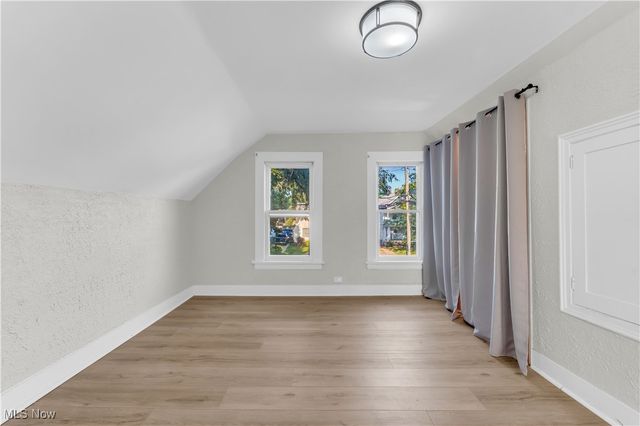 2230 Alger Road, Lakewood, OH 44107