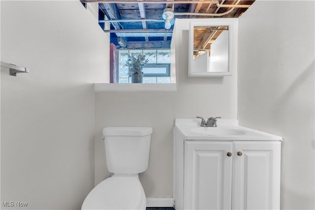 2230 Alger Road, Lakewood, OH 44107