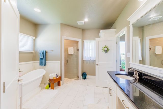 121 County Road 2571, Alvord, TX 76225