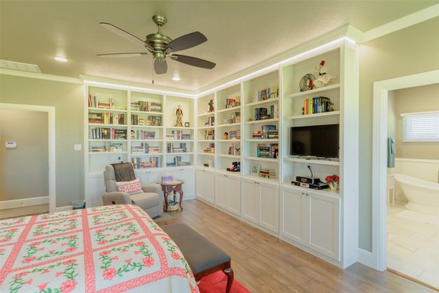 121 County Road 2571, Alvord, TX 76225