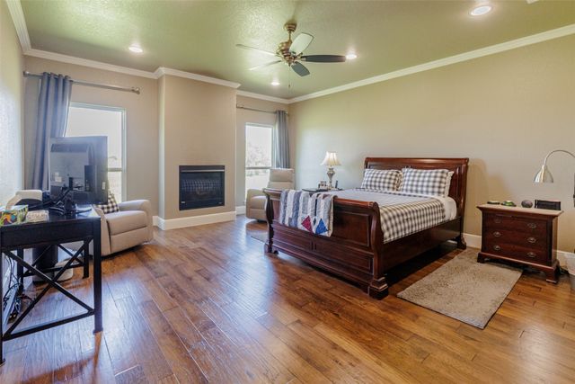 121 County Road 2571, Alvord, TX 76225