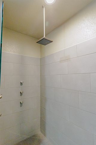 121 County Road 2571, Alvord, TX 76225