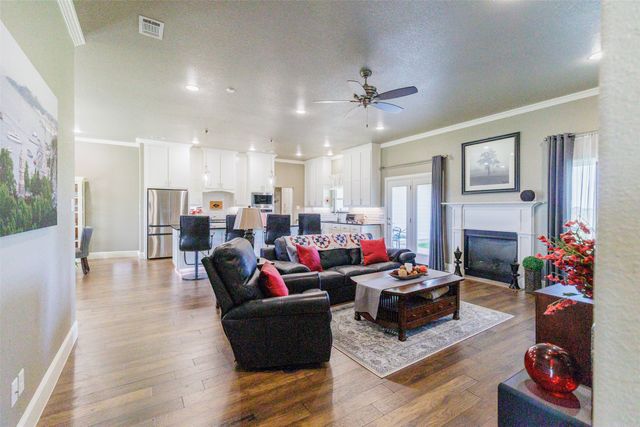 121 County Road 2571, Alvord, TX 76225