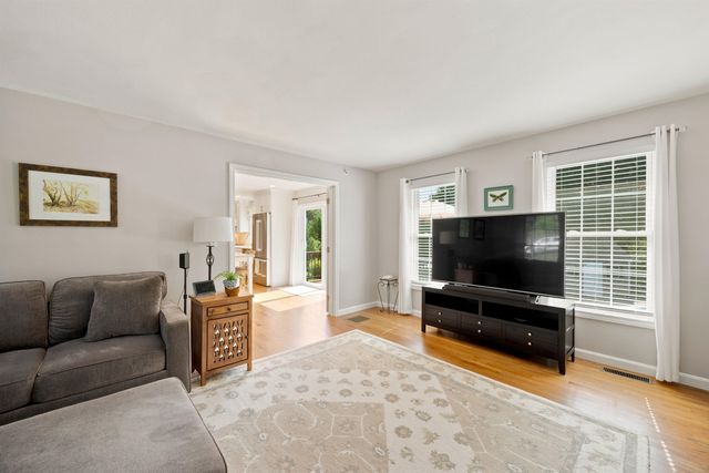 9 Conservation Drive, Merrimack, NH 03054