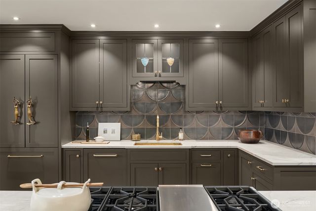 3220 Sierra Drive S, Seattle, WA 98144