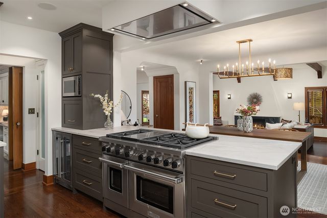 3220 Sierra Drive S, Seattle, WA 98144