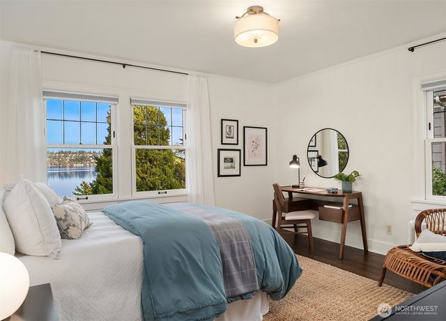 3220 Sierra Drive S, Seattle, WA 98144