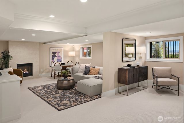 3220 Sierra Drive S, Seattle, WA 98144