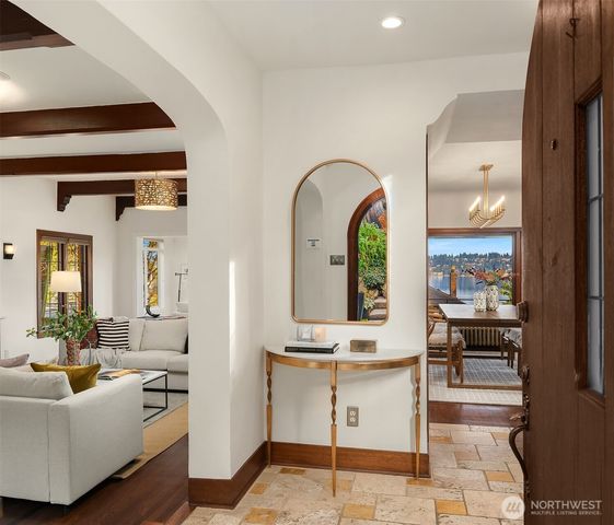 3220 Sierra Drive S, Seattle, WA 98144