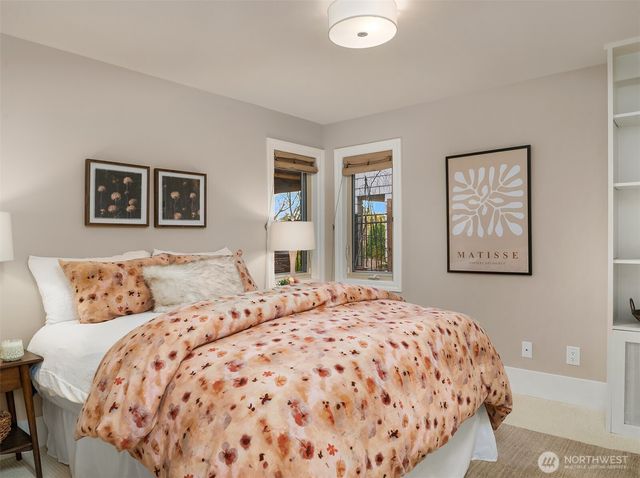 3220 Sierra Drive S, Seattle, WA 98144