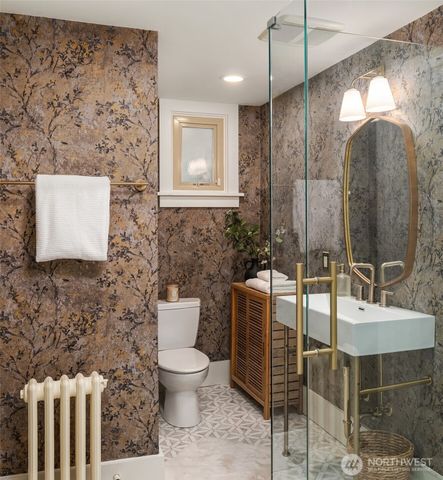 3220 Sierra Drive S, Seattle, WA 98144