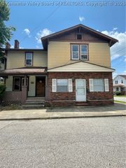 813 Grant Street, Charleston, WV 25302