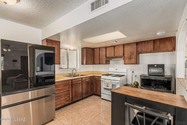 219 S Bisbee Avenue, Willcox, AZ 85643