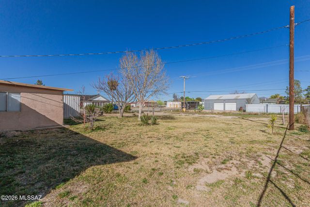 219 S Bisbee Avenue, Willcox, AZ 85643