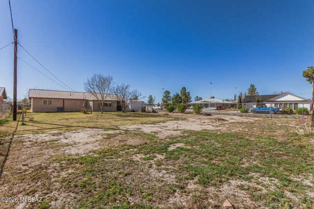 219 S Bisbee Avenue, Willcox, AZ 85643