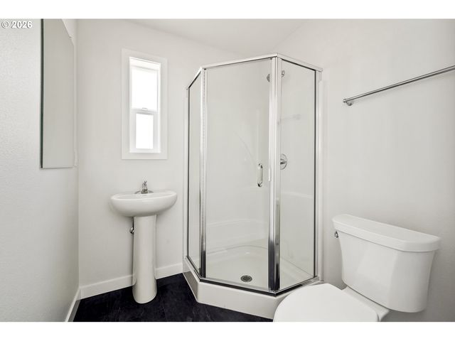 4750 Sw LARCH Dr, Beaverton, OR 97005