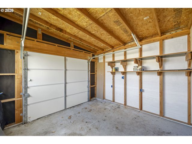 4750 Sw LARCH Dr, Beaverton, OR 97005